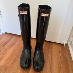 Hunter Glossy Black Rain Boots